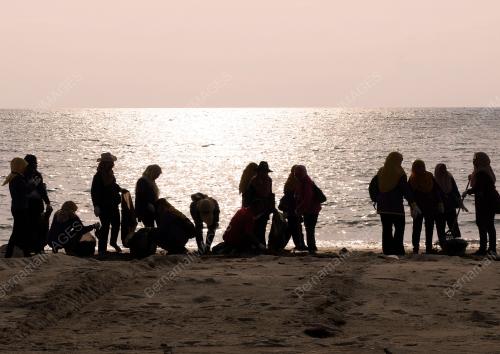 SB10_24082019_BERSIH_PANTAI