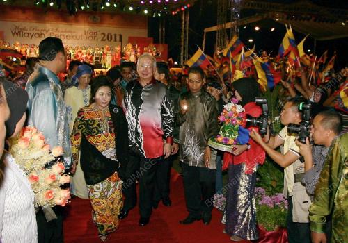 SB10_26022011_HARI_WILAYAH