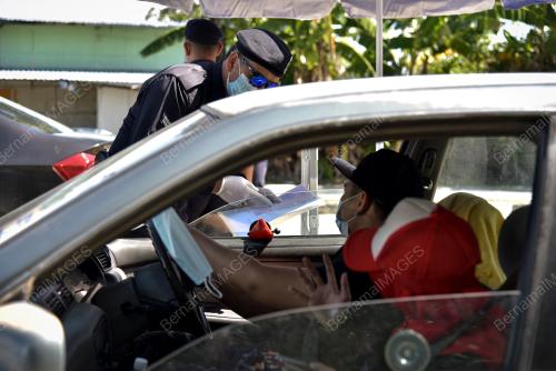 SEKATAN JALAN RAYA PKPD