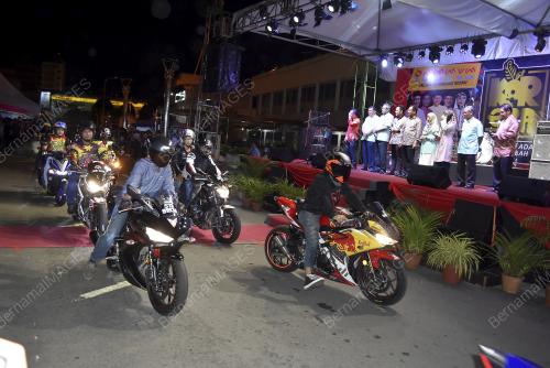 SB10_27072019_KARNIVAL