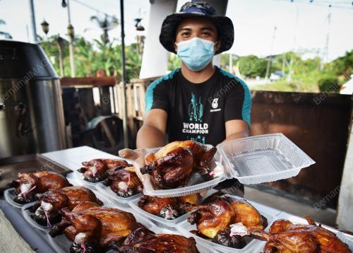 PENIAGA AYAM BERASAP 'SMOKY CHICKEN'