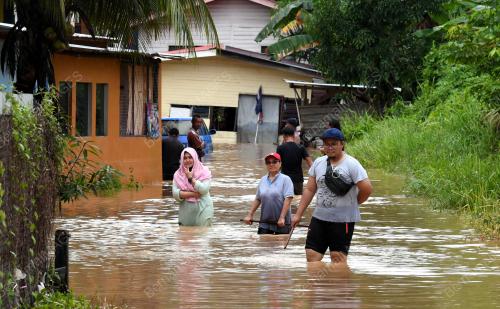 BANJIR DI MANGGATAL