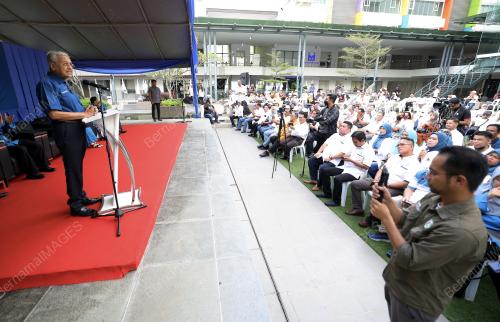 TUN DR MAHATHIR MOHAMAD