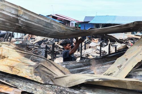 KEBAKARAN RUMAH