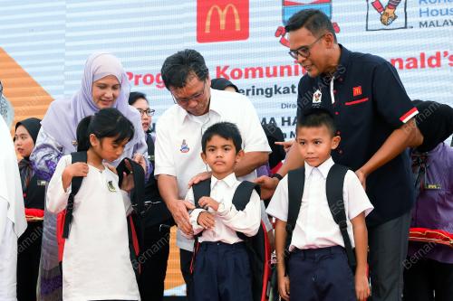 DATUK SERI MOHD SHAFIE APDAL