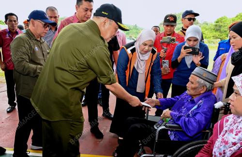 DATUK SERI HAJIJI NOOR