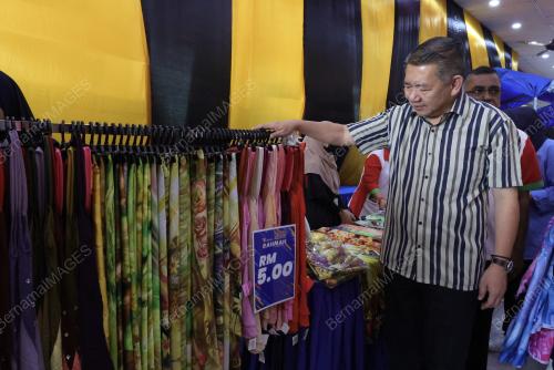 DATUK SERI SALAHUDDIN AYUB