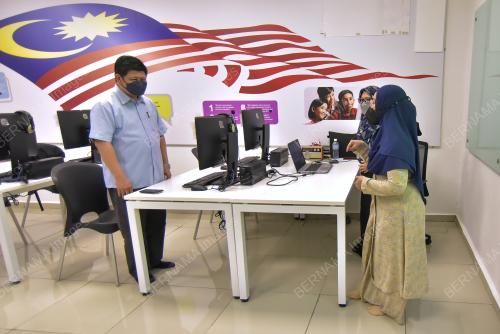 DATUK DR FADHLULLAH SUHAIMI ABDUL MALEK