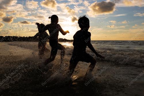 SB11_24112019_SUNSET_LABUAN