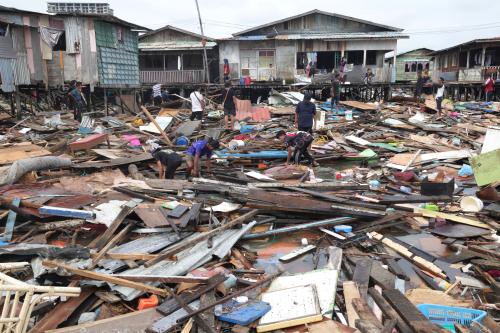 AIR LAUT PASANG BESAR