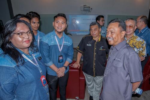 DATUK MOHAMMAD YUSOF APDAL