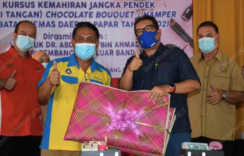 DATUK DR LATIF AHMAD