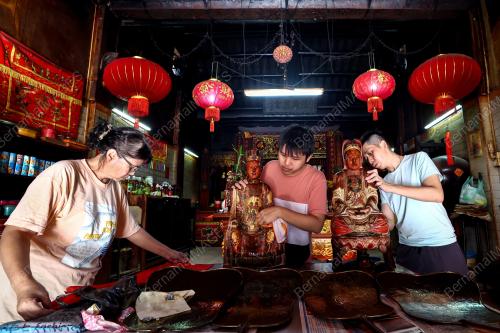 PERSEDIAAN TAHUN BAHARU CINA