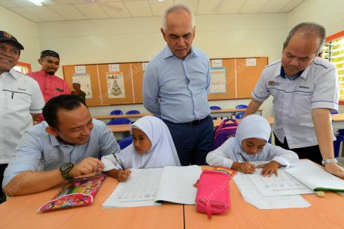 SB12_08032019_MAZLEE_SEKOLAH
