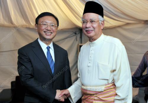 SB12_11082012_KUNJUNGAN