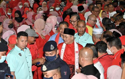 DATUK HAJIJI NOOR