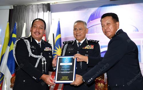 DATUK JAINI JAS