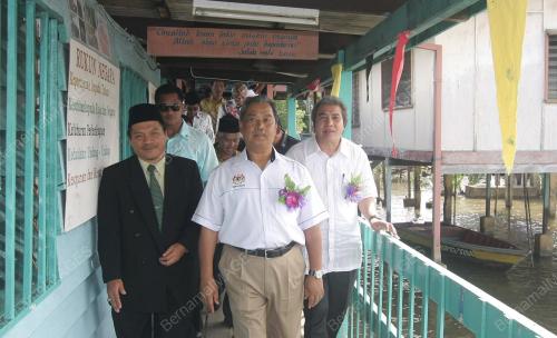 TAN SRI MUHYIDDIN YASSIN