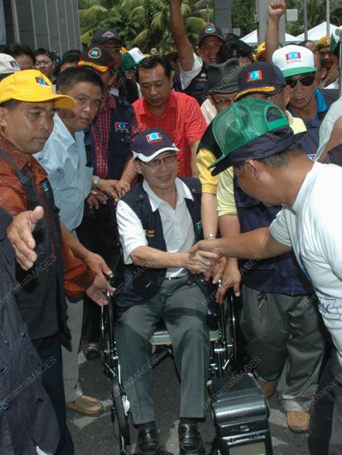 PENAMAAN CALON PRU KE-12
