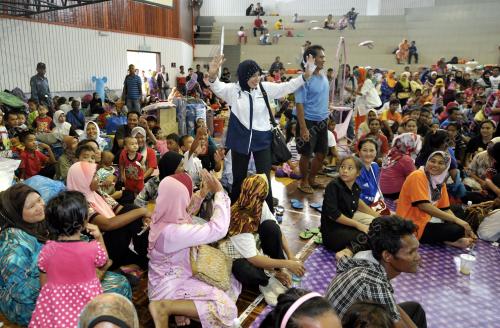 SB12_25042013_BANTUAN_BN