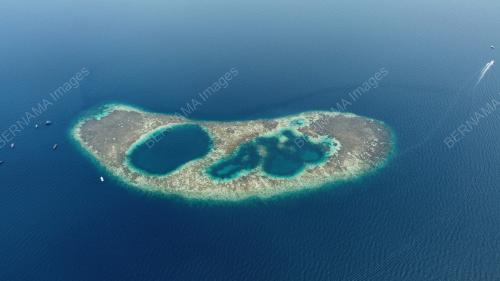 BLUE RING HOLE
