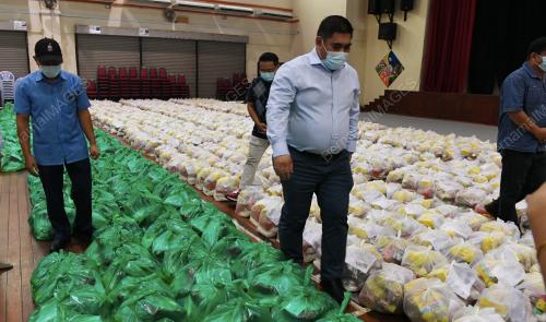 BANTUAN BAKUL MAKANAN TUARAN