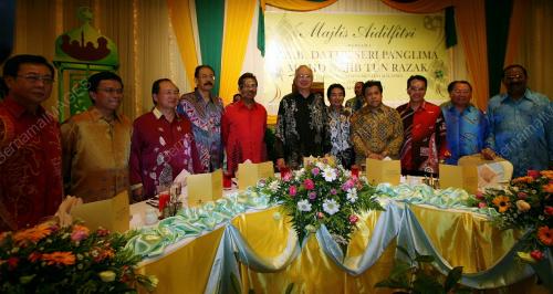 MOHD NAJIB TUN ABDUL RAZAK