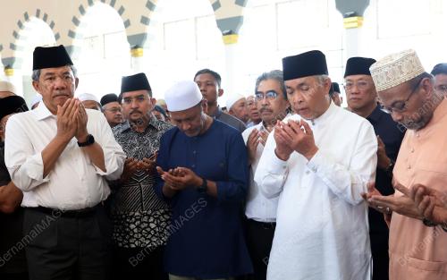 DATUK SERI BUNG MOKTAR RADIN MENINGGAL DUNIA