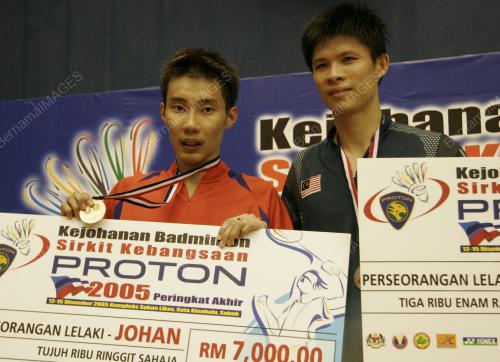 AKHIR BADMINTON
