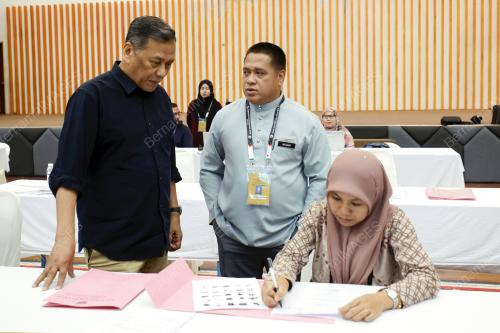 DATUK SERI RAMLAN HARUN