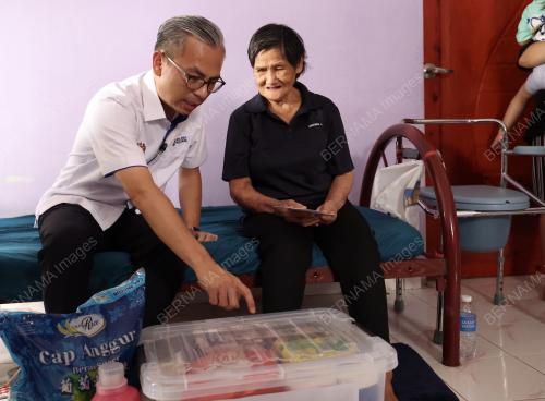 DATUK FAHMI FADZIL