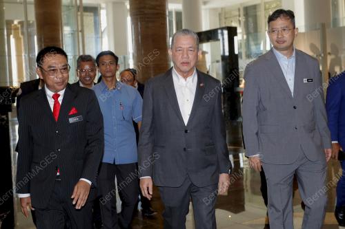 DATUK SERI FADILLAH YUSOF