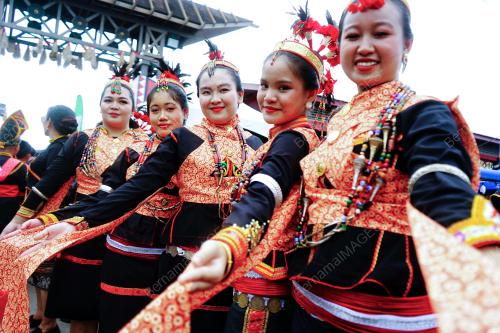 PESTA KAAMATAN
