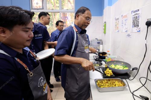 DATUK SERI DIRAJA DR ZAMBRY ABDUL KADIR