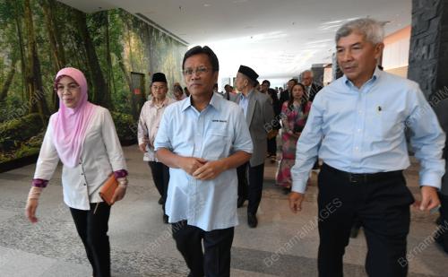DATUK SERI SHAFIE APDAL