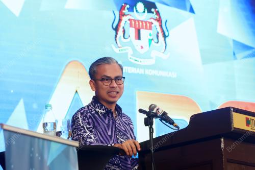 DATUK FAHMI FADZIL