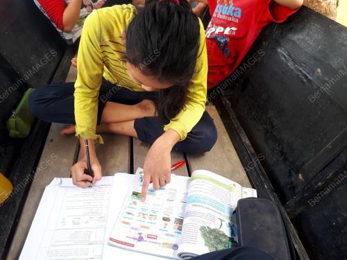 SEKOLAH_PERAHU
