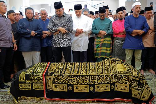 DATUK SERI BUNG MOKTAR RADIN MENINGGAL DUNIA
