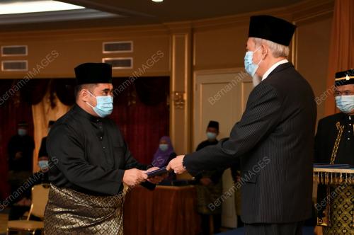 ANGKAT SUMPAH KABINET SABAH
