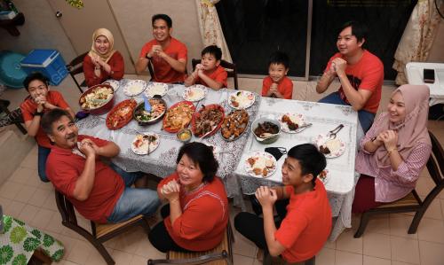 MAKAN KELUARGA TAHUN BARU CINA
