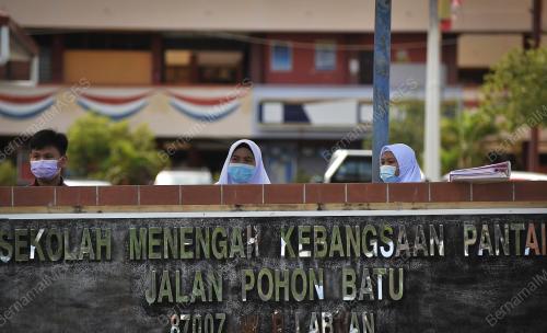 SMK PANTAI SCHOOL CLOSURE COVID-19