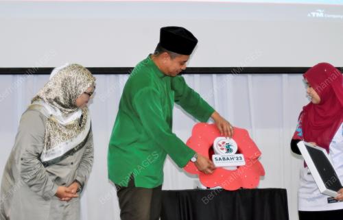 SEKOLAH