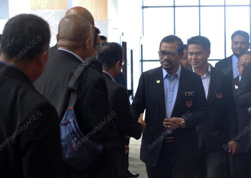 DATUK ADNAN MAT