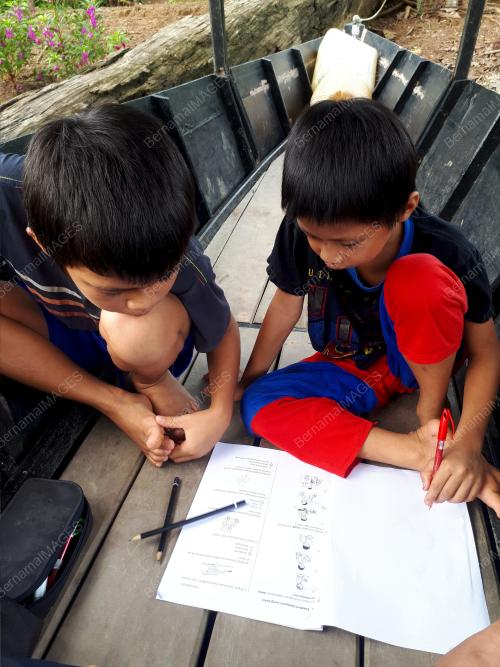 SEKOLAH_PERAHU