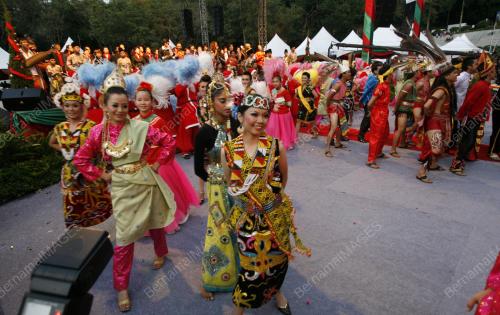 HARI KRISMAS MALAYSIA