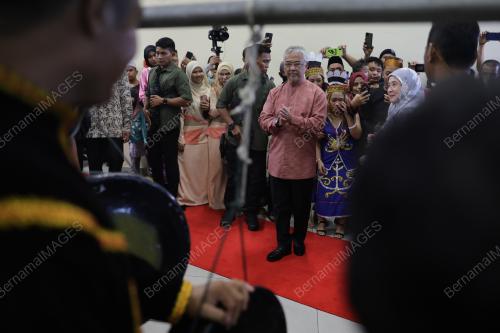 AL-SULTAN ABDULLAH RI'AYATUDDIN AL-MUSTAFA BILLAH SHAH
