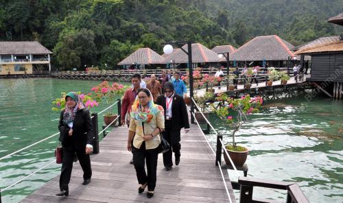 SB16_28012015_ASIAN_PULAU