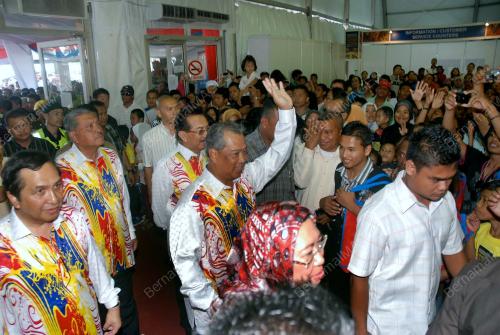 SB16_28042012_MSAM
