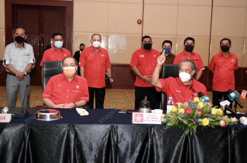 TAN SRI MUHYIDDIN YASSIN