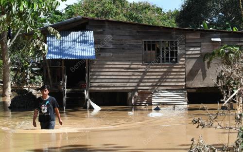 BANJIR DI TENOM